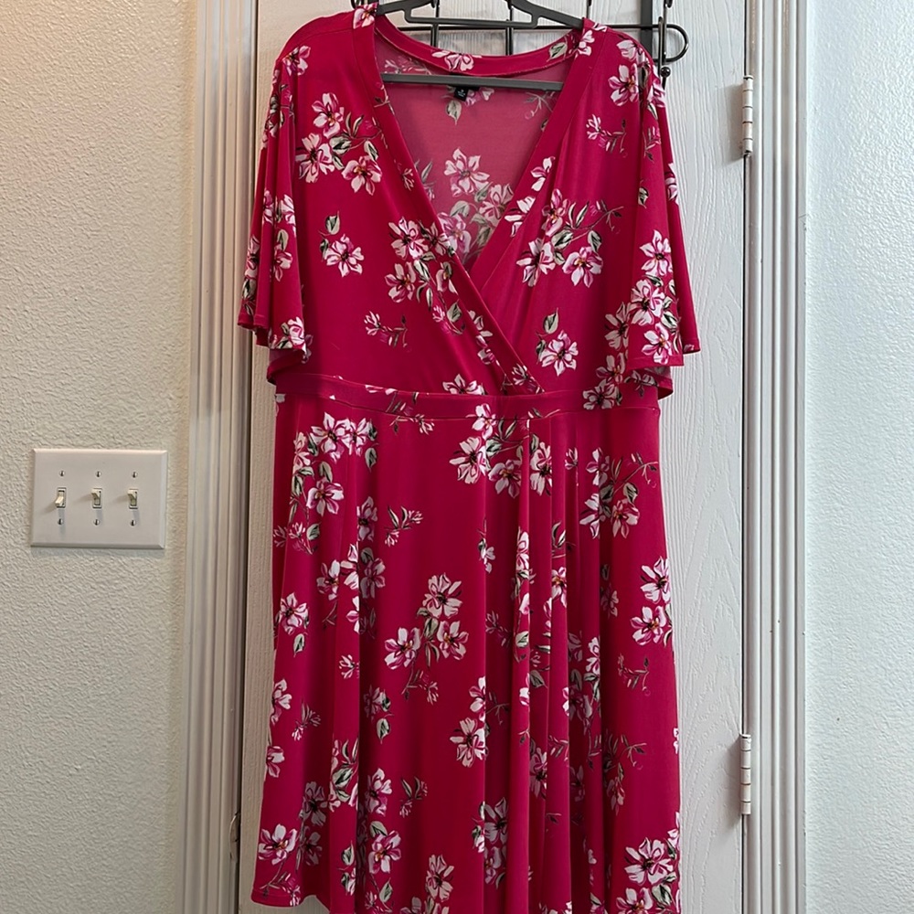 Flutter Sleeve Hot Pink Floral Torrid Dress
